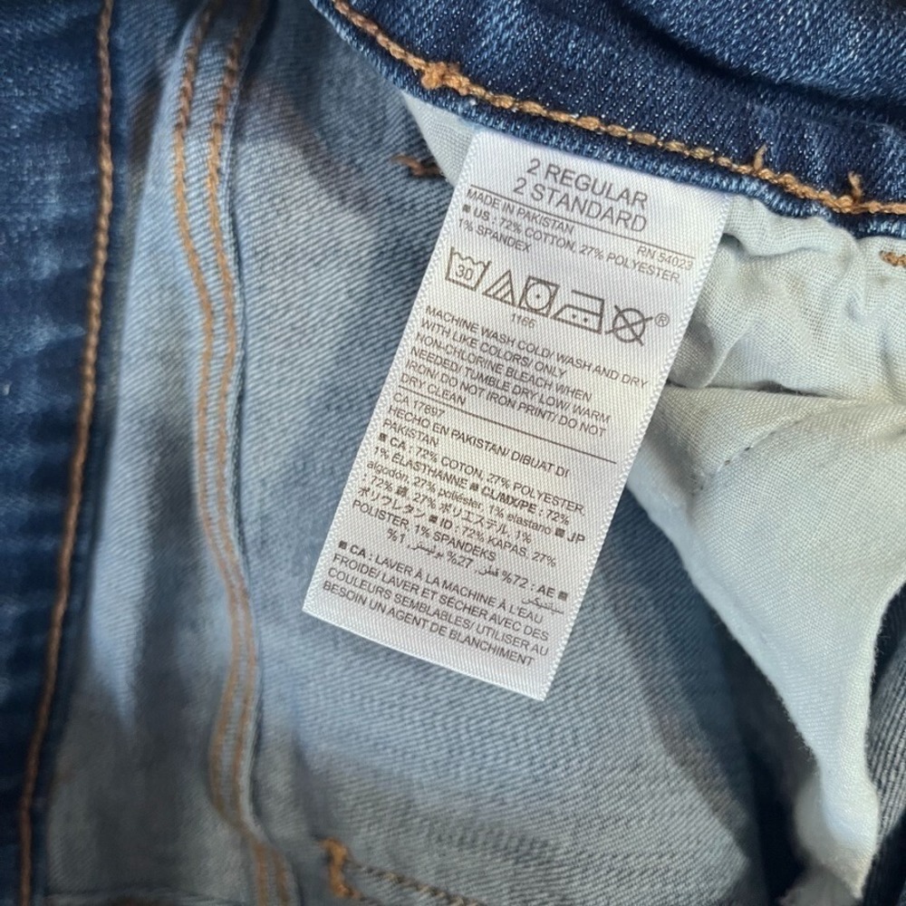 Old Navy Jeans Womens 2 Blue Boyfriend Straight Patchwork Distressed Faded Denim - Picture 11 of 12